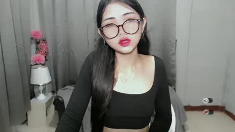 Snapshot of roxie_fuckdoll chatting on December 2024 11:21:01 PM Roxie online show from December 2024 11:21:01 PM