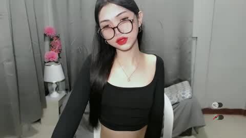 Snapshot of roxie_fuckdoll chatting on December 2024 08:58:02 PM Roxie online show from December 2024 08:58:02 PM