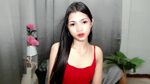 Snapshot of roxie_fuckdoll chatting on March 2025 05:09:01 AM Roxie online show from March 2025 05:09:01 AM