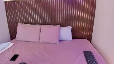 Roxie  online show from October 2025 12:05:01 PM