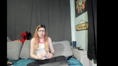 roxihazeleyes online show from October 2025 01:15:02 PM