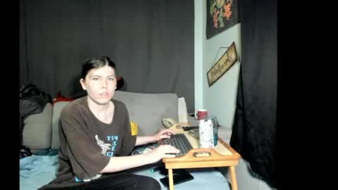 roxihazeleyes online show from May 2026 09:47:02 AM