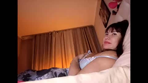 Snapshot of roxolanaa_sexy chatting on January 2025 07:56:02 PM ROXOLANAA SEXY online show from January 2025 07:56:02 PM