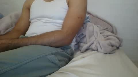 Snapshot of roxthar999 chatting on October 2025 01:06:02 PM roxthar999 online show from October 2025 01:06:02 PM