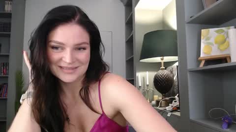 Snapshot of roxxiejet chatting on October 2025 08:37:01 AM roxxiejet online show from October 2025 08:37:01 AM