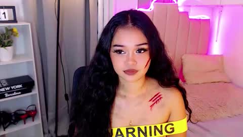 Snapshot of roxxy_blossom chatting on November 2025 06:16:02 AM roxxy_blossom online show from November 2025 06:16:02 AM