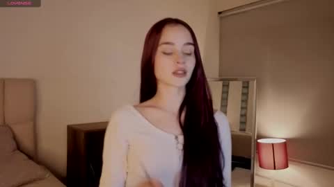 Snapshot of roxxy_mora chatting on September 2025 09:37:01 PM Roxxy online show from September 2025 09:37:01 PM
