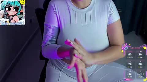 Annah  online show from November 2025 08:13:02 AM