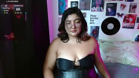 Roxana online show from April 2026 06:17:02 PM