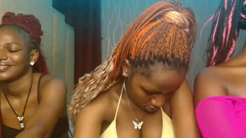 Roxy online show from May 2026 08:14:02 PM