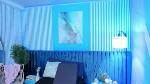 Roxy hell online show from November 2025 11:43:01 AM