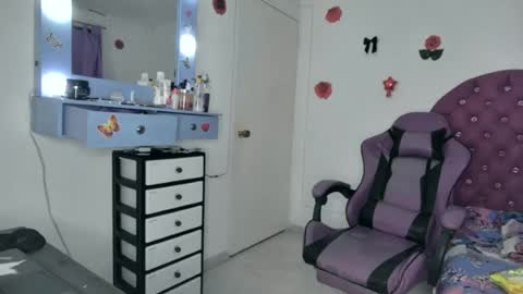 Roxy online show from June 2026 01:52:02 AM