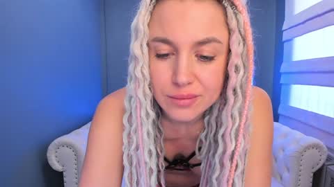 Roxy online show from December 2024 05:07:01 AM