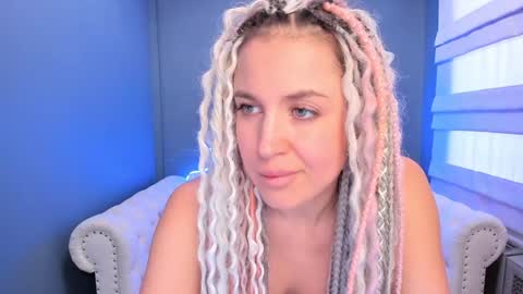 Roxy online show from December 2024 07:52:02 AM