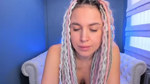 Roxy online show from December 2024 04:23:02 AM