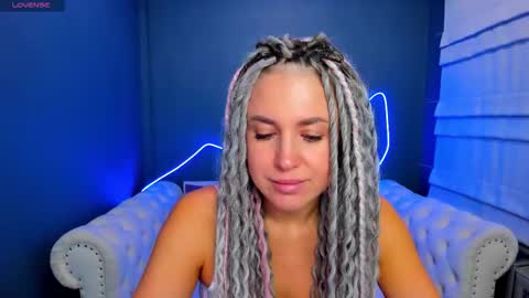 Roxy online show from March 2026 01:27:02 AM