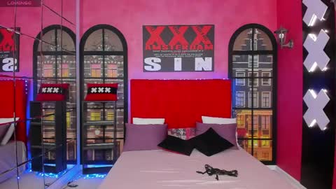 Roxy online show from June 2026 01:28:02 AM