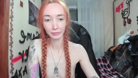 Snapshot of roxy_silver chatting on December 2024 09:46:01 PM Roxy online show from December 2024 09:46:01 PM