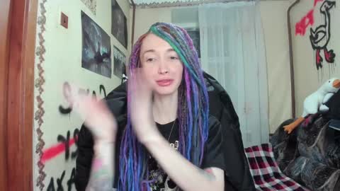 Snapshot of roxy_silver chatting on December 2024 08:11:01 PM Roxy online show from December 2024 08:11:01 PM