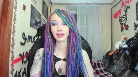 Snapshot of roxy_silver chatting on December 2024 07:22:01 PM Roxy online show from December 2024 07:22:01 PM
