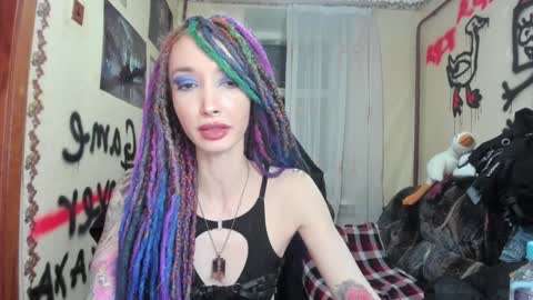 Snapshot of roxy_silver chatting on December 2024 01:26:02 AM Roxy online show from December 2024 01:26:02 AM