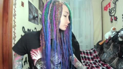 Snapshot of roxy_silver chatting on January 2025 06:59:02 PM Roxy online show from January 2025 06:59:02 PM