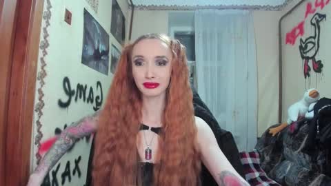 Snapshot of roxy_silver chatting on February 2025 09:05:02 PM Roxy online show from February 2025 09:05:02 PM