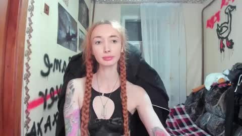 Snapshot of roxy_silver chatting on March 2025 11:04:01 PM Roxy online show from March 2025 11:04:01 PM