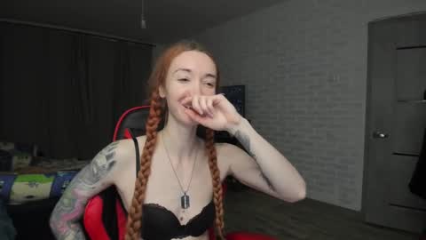 Snapshot of roxy_silver chatting on March 2025 10:27:02 PM Roxy online show from March 2025 10:27:02 PM