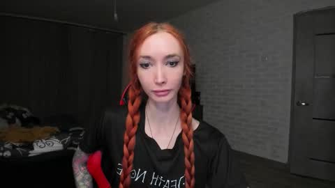 Snapshot of roxy_silver chatting on October 2025 04:19:01 PM Roxy online show from October 2025 04:19:01 PM