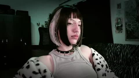 Roxy Independient model Help me to reach 50 thumbs up online show from May 2026 12:07:01 AM