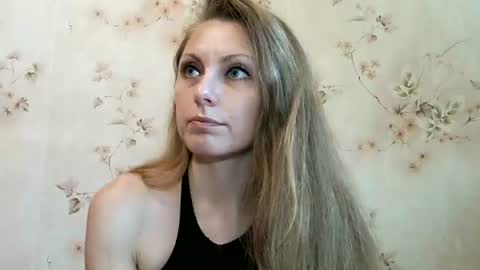 roxyfox18x01 online show from June 2026 07:51:02 AM