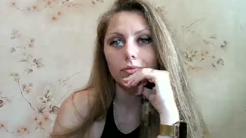 roxyfox18x01 online show from June 2026 07:21:02 AM