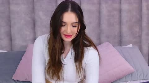 Roxy online show from February 2025 01:21:02 PM