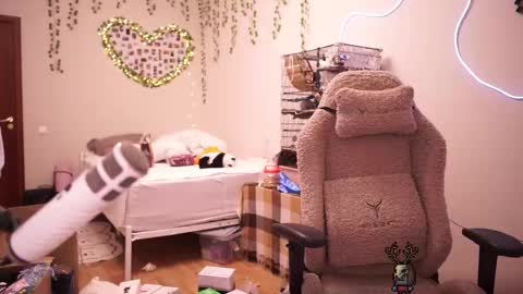 roxysuh online show from October 2025 09:37:01 AM