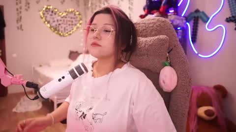 roxysuh online show from October 2025 08:04:01 AM