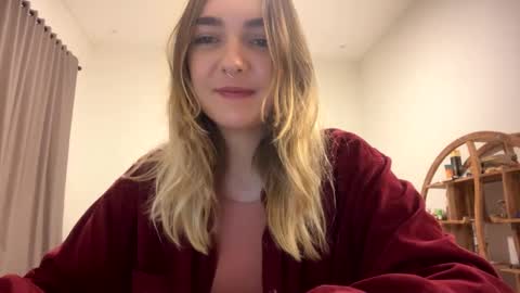 Roxy online show from March 2026 07:42:02 PM