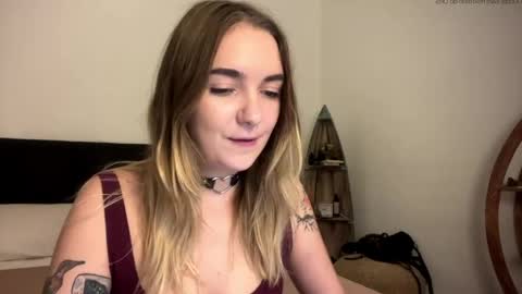 Roxy online show from April 2026 01:23:01 PM