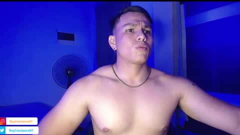 Snapshot of roy__constance chatting on December 2024 05:50:01 AM Roy Constance online show from December 2024 05:50:01 AM