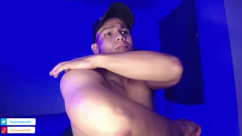 Snapshot of roy__constance chatting on December 2024 06:10:02 AM Roy Constance online show from December 2024 06:10:02 AM