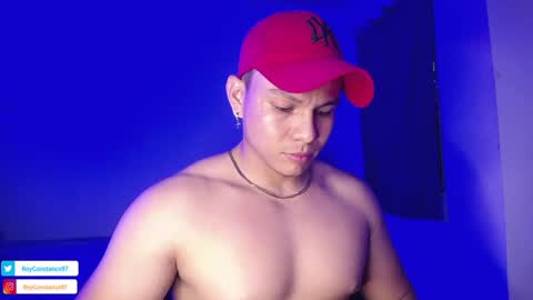 Snapshot of roy__constance chatting on December 2024 04:31:02 AM Roy Constance online show from December 2024 04:31:02 AM