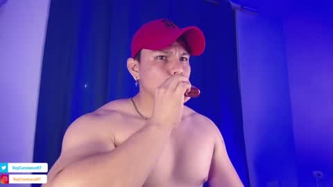 Snapshot of roy__constance chatting on January 2025 01:58:01 AM Roy Constance online show from January 2025 01:58:01 AM