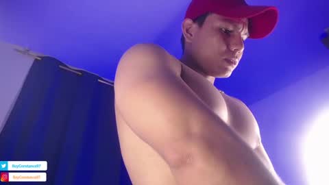 Snapshot of roy__constance chatting on January 2025 05:05:01 AM Roy Constance online show from January 2025 05:05:01 AM