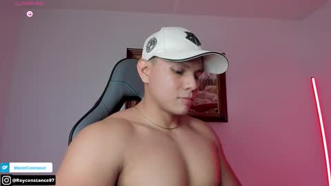 Snapshot of roy__constance chatting on October 2025 03:39:02 AM Roy Constance online show from October 2025 03:39:02 AM