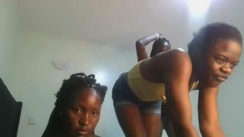Snapshot of royal_goddes2 chatting on June 2026 08:07:01 AM royal_goddes2 online show from June 2026 08:07:01 AM