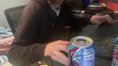 Snapshot of royalty13m chatting on October 2025 03:19:01 PM Royalty13m online show from October 2025 03:19:01 PM