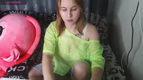 angela online show from September 2025 02:30:02 PM