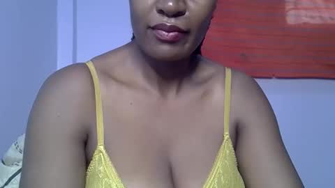 Snapshot of rozie34 chatting on March 2026 09:04:01 AM rozie34 online show from March 2026 09:04:01 AM