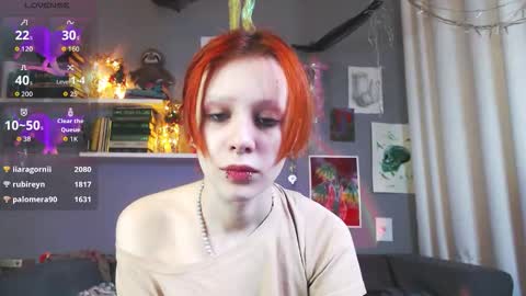 Snapshot of rubireyn chatting on December 2025 06:45:01 PM Rubi online show from December 2025 06:45:01 PM