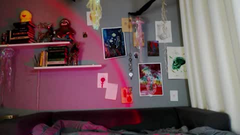 Snapshot of rubireyn chatting on December 2025 06:14:01 PM Rubi online show from December 2025 06:14:01 PM